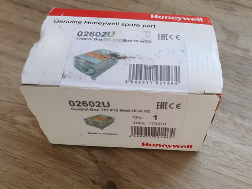 Honeywell 02602u control - honeywell, box