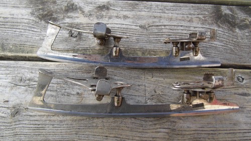 Alte schlittschuhe kufen - alte,