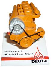 KHD Deutz Metallmodell Dieselmotor Typ Werbemodell F4L912 Dieselmotor Engine