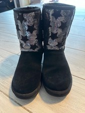 UGG Winterstiefel Classic