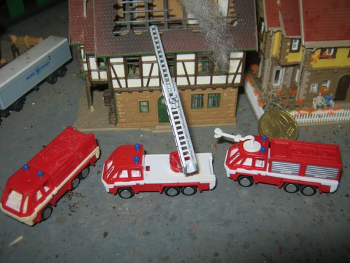 Feuerwehrfahrzeuge f 3 - feuerwehrfahrzeuge,