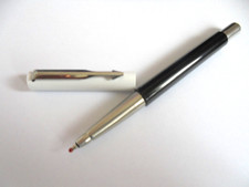 Parker VECTOR ROLLERBALL  schwarz/weiss   SUPER !!!!  Made in UK !!