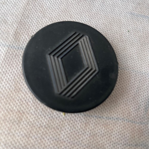 Renault emblem badge - emblem,