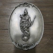 altes Metall Relief  Madonna