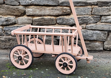 Alter Blumenwagen Leiterwagen