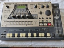 Roland MC-307 Groovebox (inkl