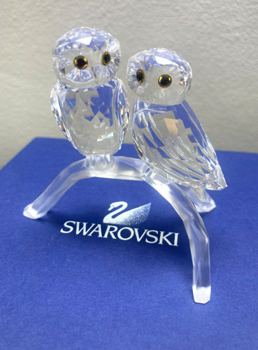 Swarvoski kristall - ·,
