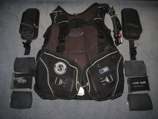 Scubapro Sehwak Jacket Gr. L.G schwarz Wing bleiintegriert mit Trimbleitaschen.