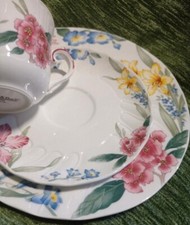 Tolles unbenutzes Kaffeegedeck