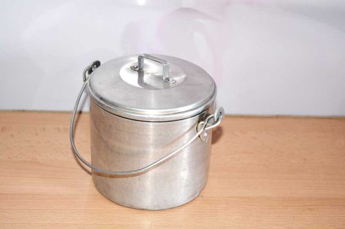 Vintage aluminiumtopf der - vintage-aluminiumtopf,