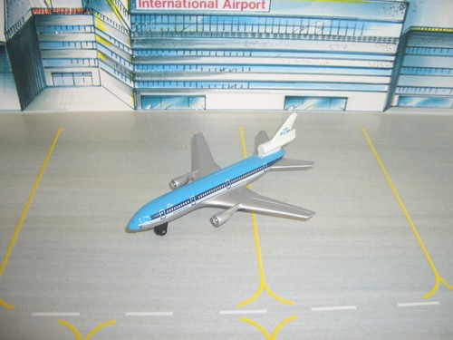 Matchbox skybusters sb13 - matchbox, dc10