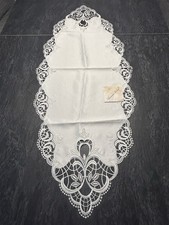 Plauener Spitze Tischläufer