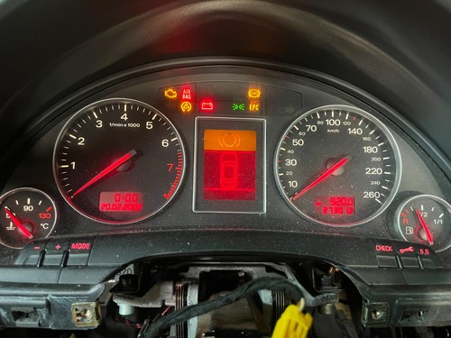 Audi 01 04 tacho - audi, 8e