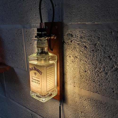 Whiskeyflasche wandleuchte - whiskeyflasche,