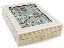 Yamaha CRD100 5.25" CD-R/RW 50-Pin SCSI Drive Unit Caddy Writer Laufwerk Brenner