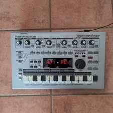 Roland MC-303