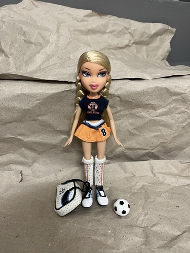Bratz play sportz - bratz, soccer