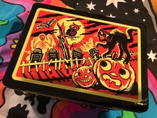 Lush Blechdose Koffer Halloween 2025 Selten Blechkoffer ? Lunchbox New Vintage