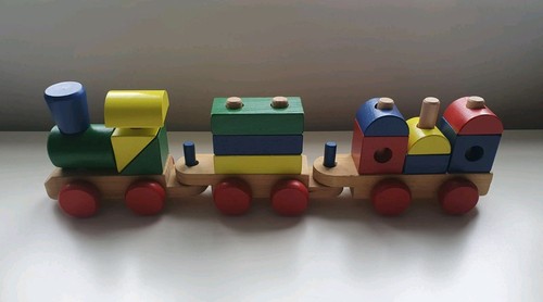 Holzeisenbahn spielzeug zug - holzeisenbahn,