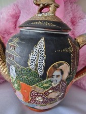 Japanische Teekanne mit