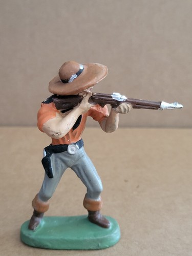 Leyla cowboy stehend - leyla,