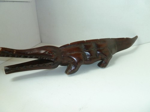 Holz krokodil handarbeit - /,