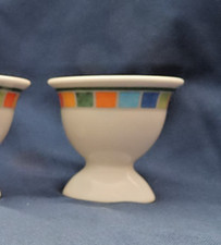 1 Eierbecher auf Fuß, Twist