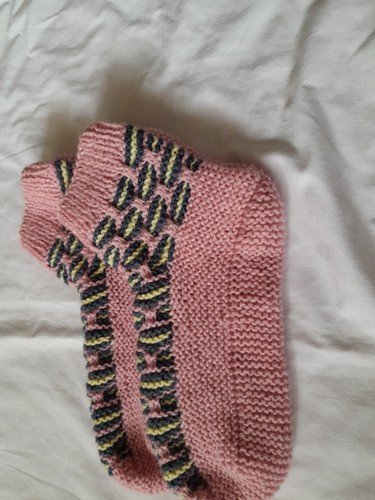 Handgestrickte socken - handgestrickte,