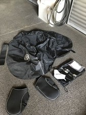 Piaggio Lenkerstulpen und Beinschutzdecke