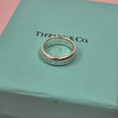 Tiffany noten schrift - &,