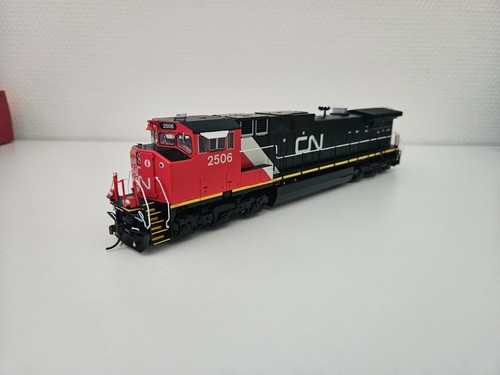 Athearn genesis canadian - genesis, cn