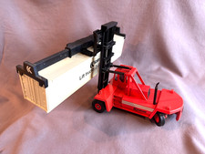 Conrad No. 2999 Kalmar Containerstapler DC 42-1200 Modellstapler 1:50
