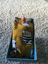 Puppenwagen klein nostalgisch mit kleiner Puppe 60er Jahre