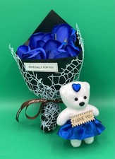 Rosenstrauß Bär Teddy Ostern