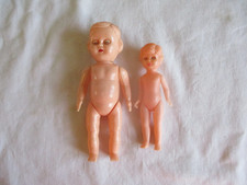 2  Puppen mit Schlafaugen made in Hong Kong 70 er Jahre