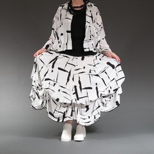 AKH - Ballon*Rock EG 40,42,44,46,48,50,52  Farbe: 7559:  weiß-schwarz