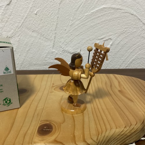 Blank engel mit - blank, schellenbaum