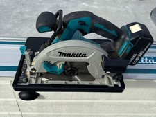 Adapter Boden Kufenplatte mit weißem Text für Makita DHS680 und Makita Führungsschiene