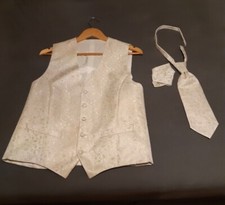 Hochzeitsweste Herren mit Plastron (Krawatte) & Einstecktuch Gr. 48. DIGEL Ivory
