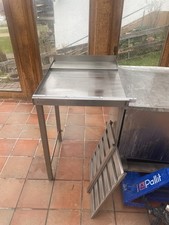 Winterhalter Tisch links für