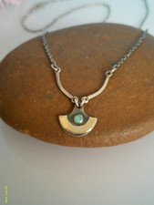 Zauberhaftes älteres collier - zauberhaftes,