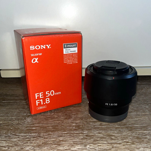 Sony 50mm 8 - f/1.8, objektiv