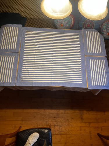 Tischdecke 80x80 und 4 - cm,