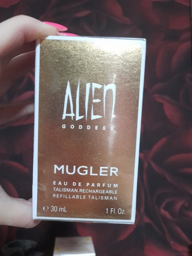 Neu mugler aliwn godess - mugler,