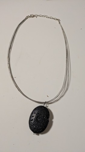 Halskette mit lavastein - halskette,