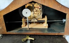 Hochinteressante Kienzle Kaminuhr Buffetuhr mit Uhligs Waagependel