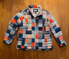 Toll gemusterte Daunenjacke