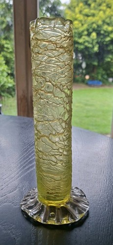 Kralik uranglas vase - uranglas,