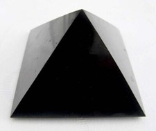 Schungit pyramide 49mm - 50,