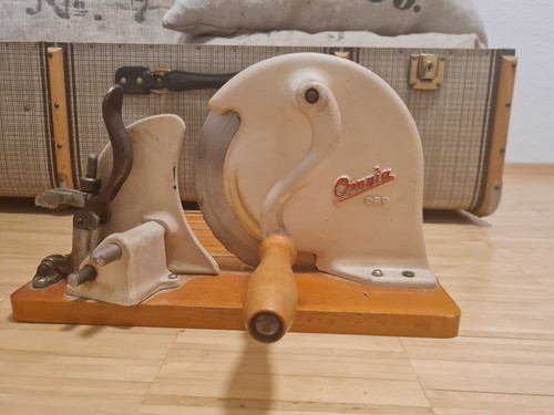 Brotschneidemaschine antik - brotschneidemaschine,